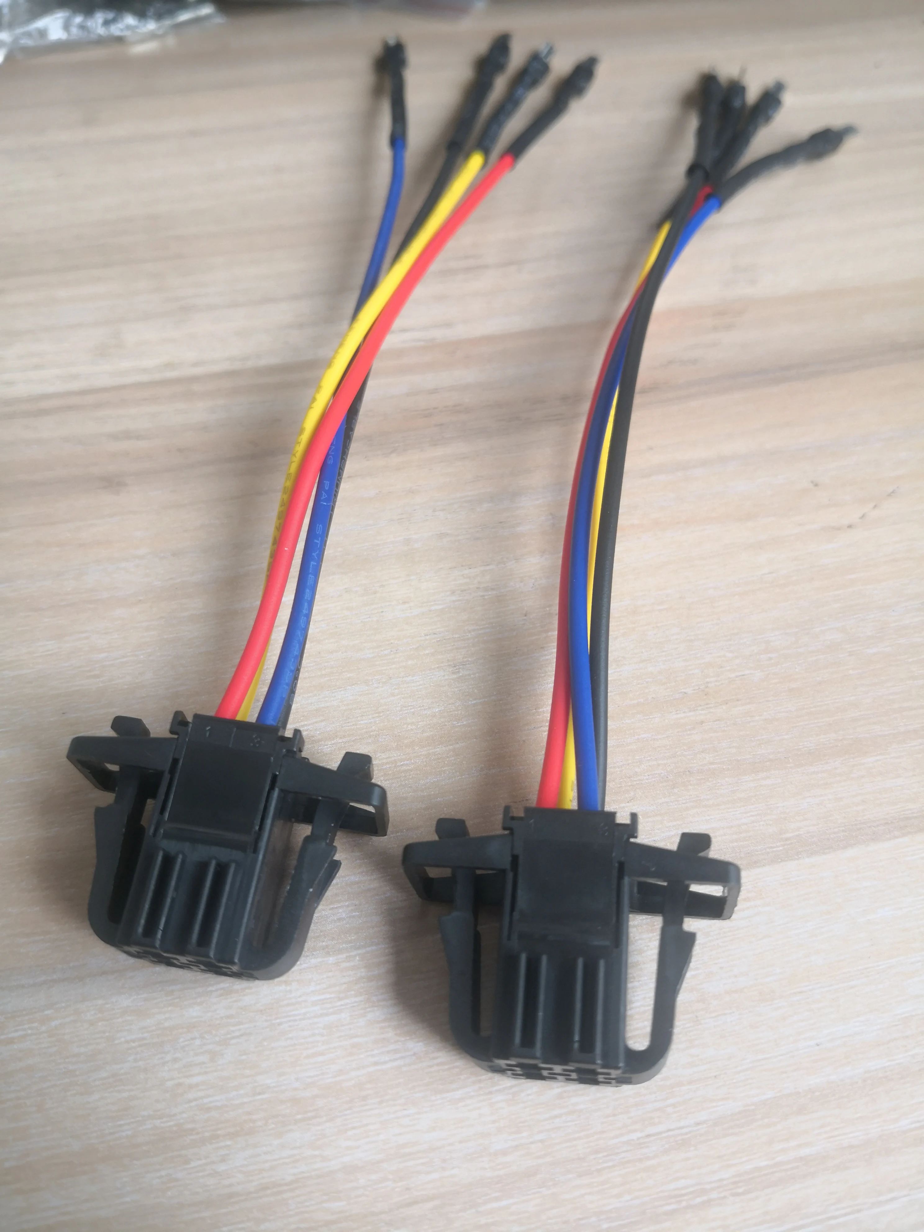 Faisceau Adaptateur Kufatec Pour Feux Arrière Dynamiques LED Audi Q3 F3 - Réf. 7049555935