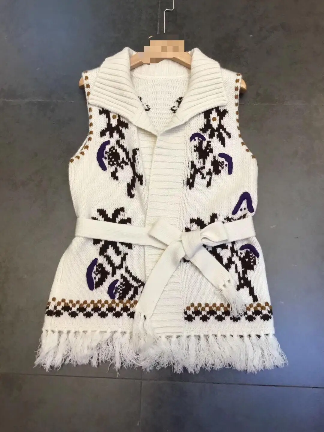 

2019 new ladies fashion sexy lapel embroidered tassel cashmere vest 0912