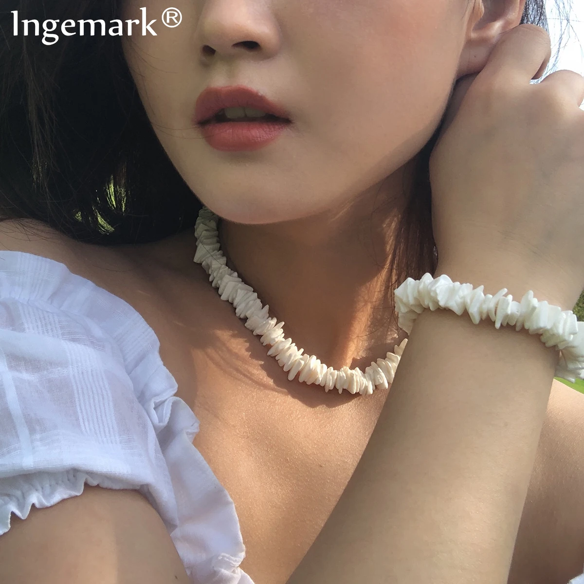 Ожерелье чокер в виде ракушек Ingemark Hawaii Puka NE + BA корейский белый Естественный