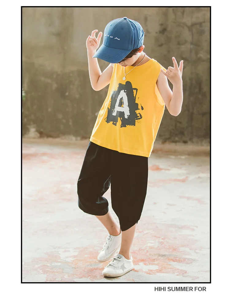 Повседневный жилет с буквенным принтом для мальчиков; летняя футболка в западном стиле в Корейском стиле для мальчиков; Новинка года; модная детская одежда