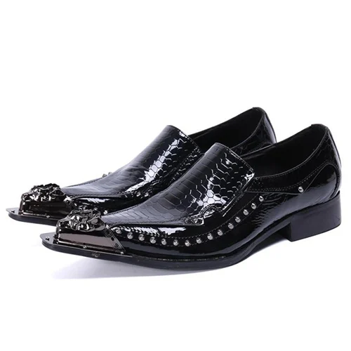 Men Black Shoes Размера плюс Роскошные острый носок, без шнурков, на Шипованная обувь Лакированная кожа рокер Лоферы ручной работы с заклепками Мужская обувь на плоской подошве SL833 - Цвет: Men Black Shoes
