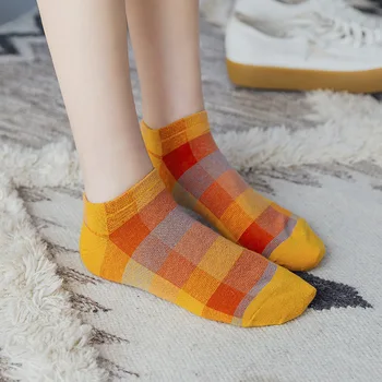 

Fashion Lattice Plaid Cotton Women Socks Fashion Lady Style Cute Checkered Grid Socks Spring summer Lovely Color Socks