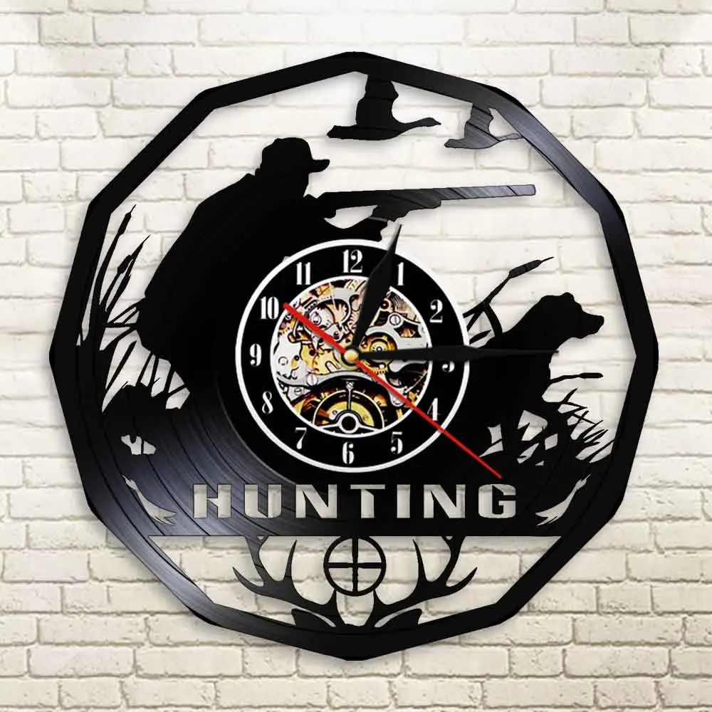 

Hunting LED Wall Clock Glow in Dark Deer Hunter Trophy Award Men Rifle Aiming Vinyl LP Record Wall Watch Shooter Home Decorative