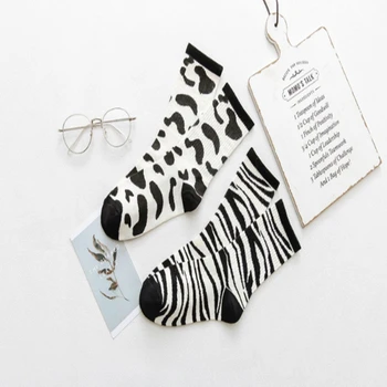 

5Pcs New 2020 Cow Printed Socks Lovely Harajuku Japanese Style Cotton Women Trend Winter Warm Socks Calcetines Cosplay Sock