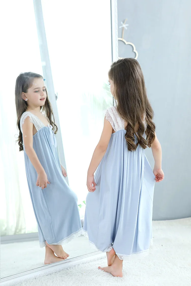 10712088083_1697752344