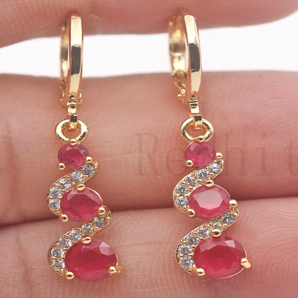 OBS2958_Gold_Red_01
