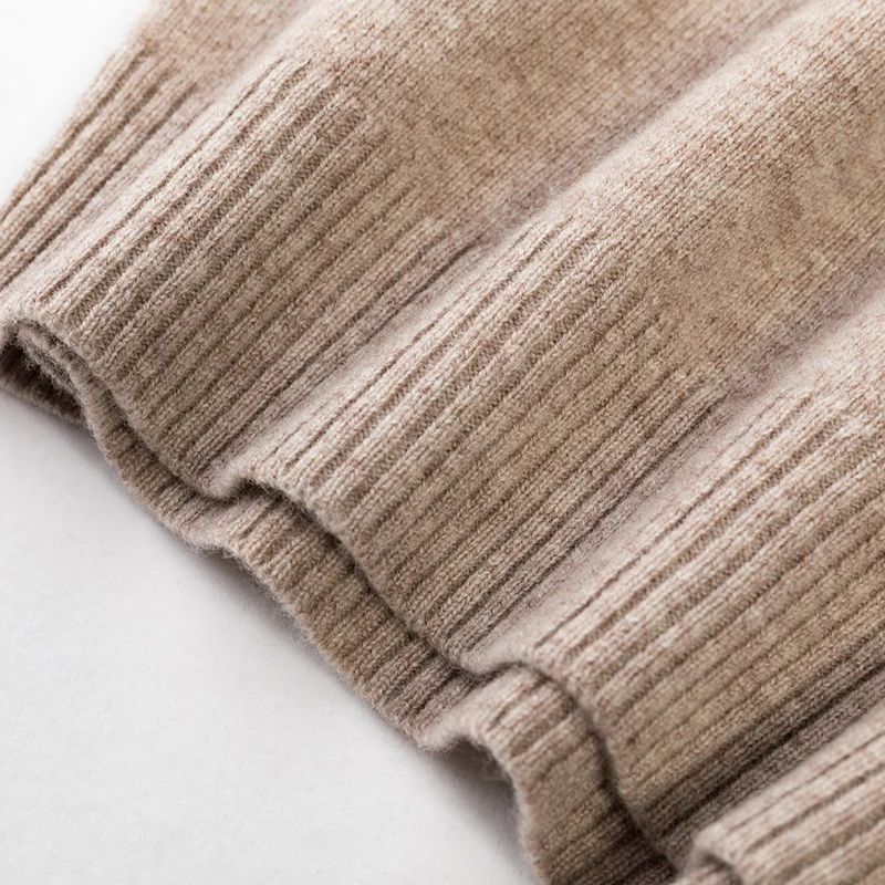 2G Mobile Phone for Seniors with 2 batteries SOS