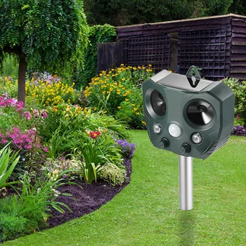 

Multifunction Solar Energy Outdoor Ultrasonic Animal Expeller PIR Sensor Trigger Device Ultrasonic Flashing Light Pest Repellent