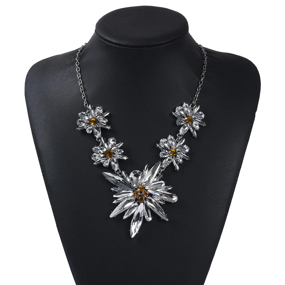 Женское винтажное ожерелье с хрустальными цветами и звездами массивное длинное