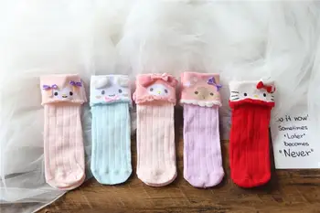 

2020 New Fasahion Women's Socks Casual Socks Harajuku Style Cute Flower Embroidery Socks Flanging Socks Colleage Style Cotton So