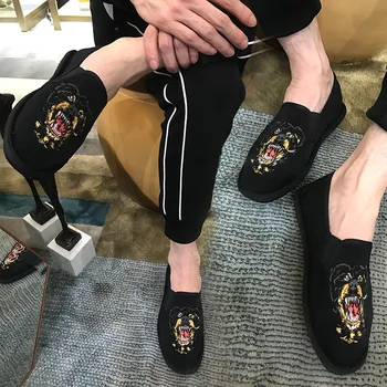 

2019 Spring Fashion Flats Shoes Espadrilles Loafers Man Women Canvas Harajuku Rubber Canvas Embroider Shoes