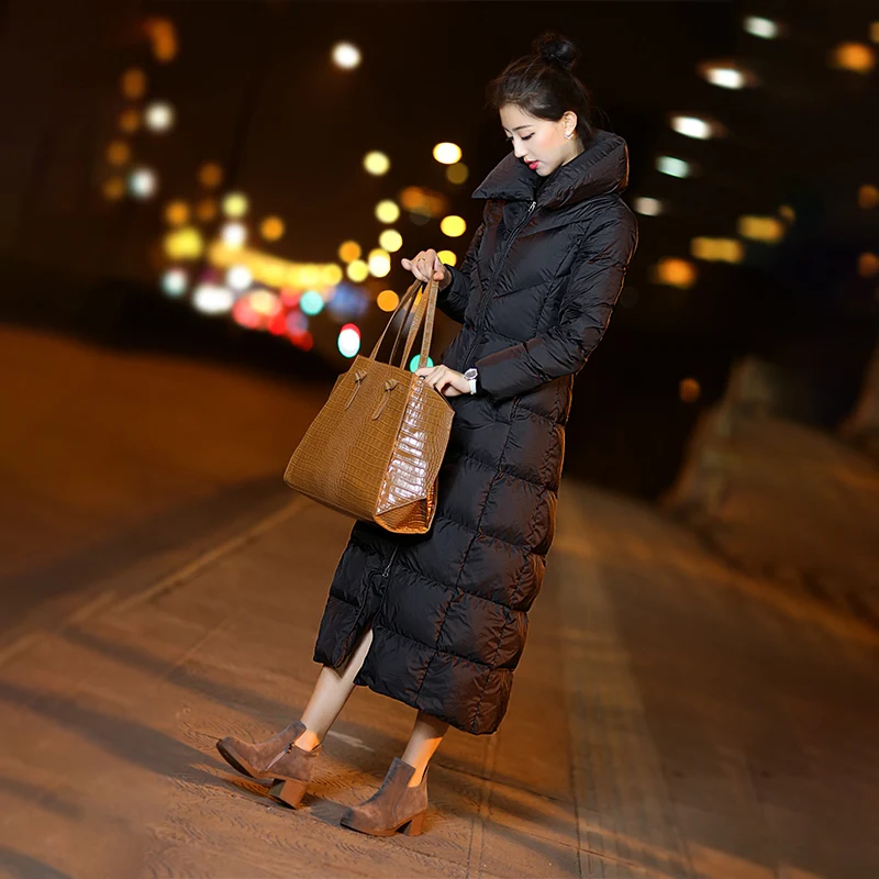 

MLCRIYG 2020 Women's Winter Down Jackets Long Thick Warm Down Coat Female Zipper Winter Jacket Women Stand Collar / Hooded YQ275