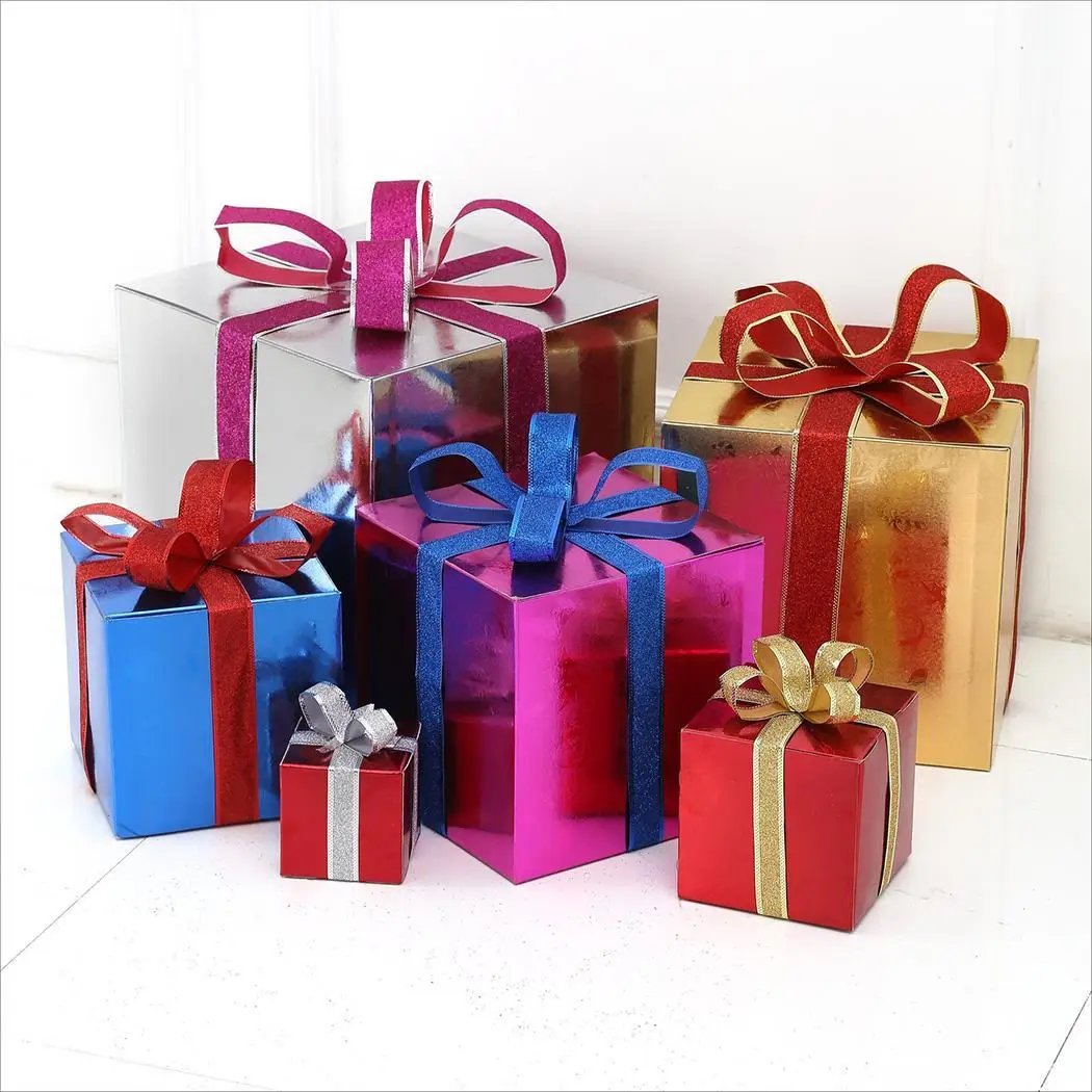 

Beautiful Paper Christmas Style Gift Box Photo Props Cube, Cuboid Home For Party Decoration