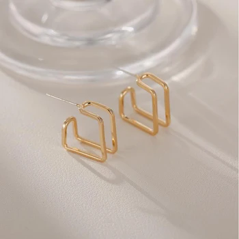 

Simple earrings 2020 new Korean temperament net red earrings geometric hollow ear jewelry exquisite Trend Fashion Stud Earrings