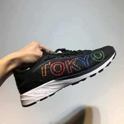 White and Black Новинка; Лидер продаж; ASICS DynaFlyte 2; Мужская устойчивая обувь для бега; ASICS; спортивная обувь; обувь для бега; Tianjiao - Цвет: White and Black