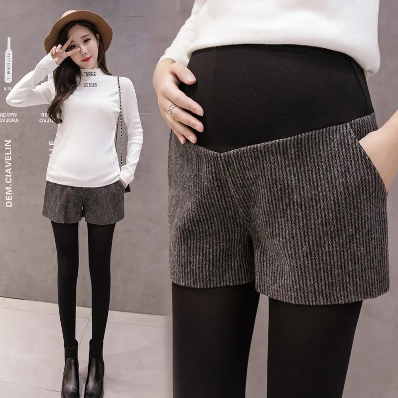 

Photo Shoot 2019 Pregnant Women Autumn And Winter Abdominal Support Outer Wear Vertical Striped Shorts Fashion Woolen Shorts Boo