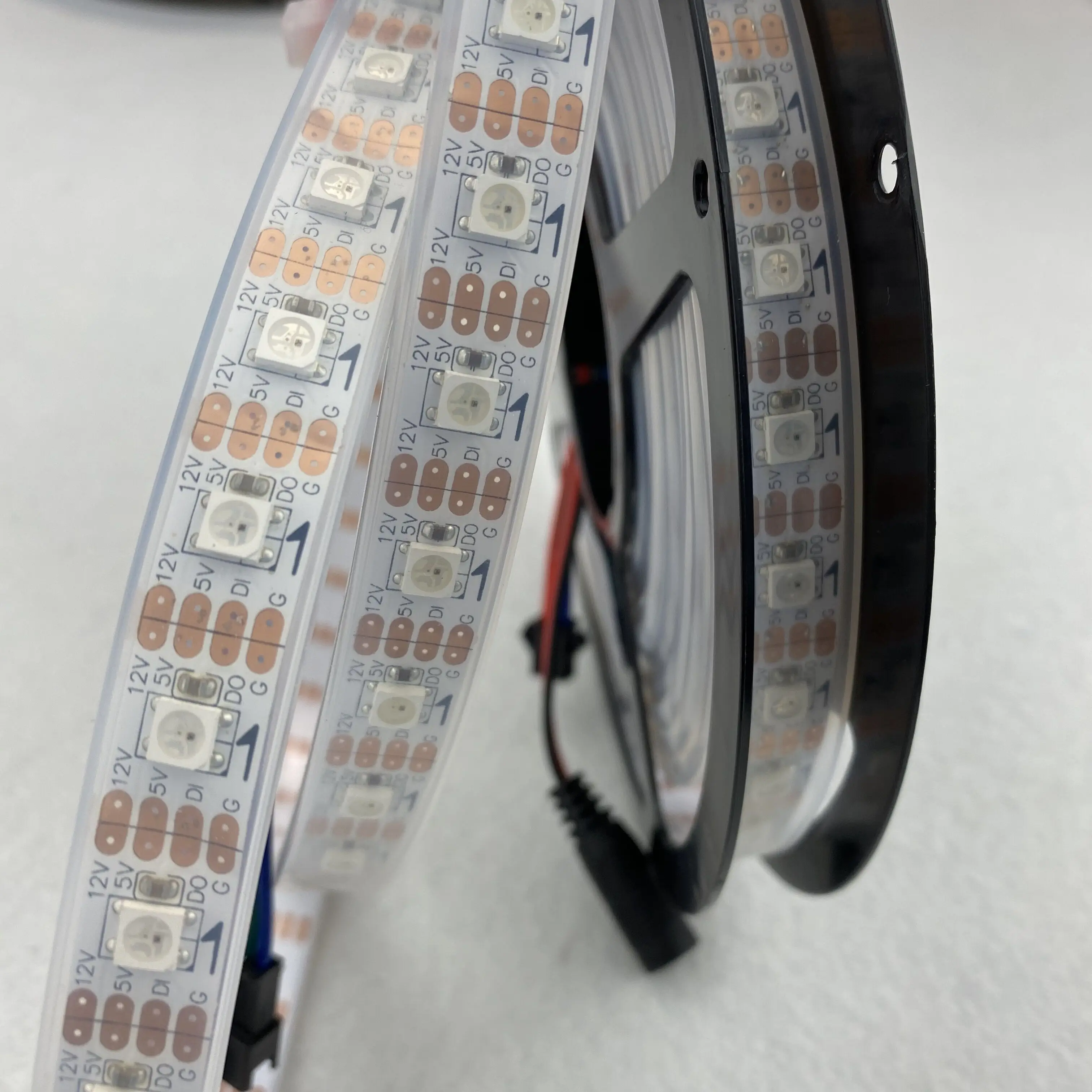 Светодиодная лента 5 м 12 в пост. Тока INK1003 IP68 60pcs1002led(5050 RGB со встроенной IC)/м 60