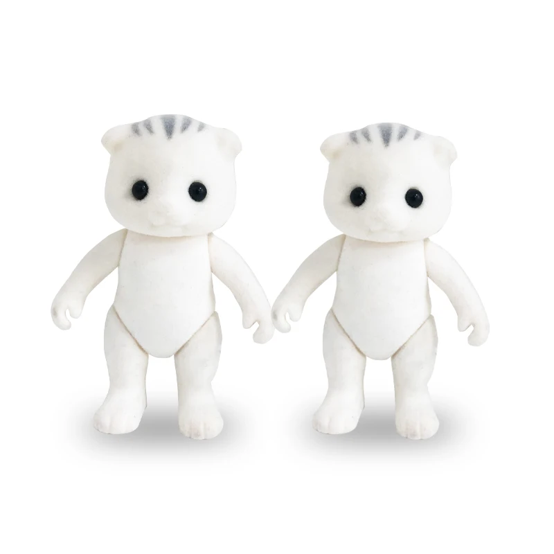 Dollhouse Accessories: Fashionable Forest Animal Family Clothing Set