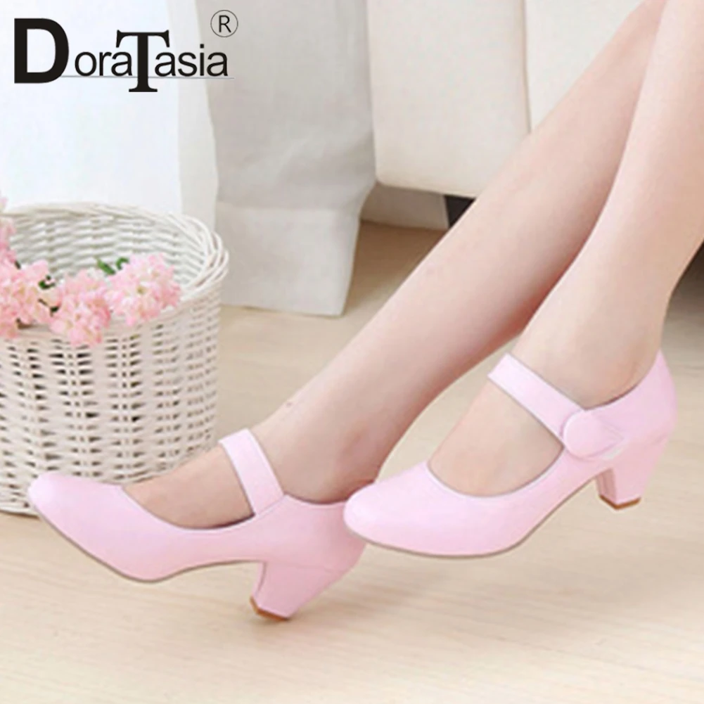 

DORATASIA New Classic Ladies Solid Round Toe Pumps Casual Med Heels Date Pumps Women Sweet Shallow Ankle Strap Shoes Woman