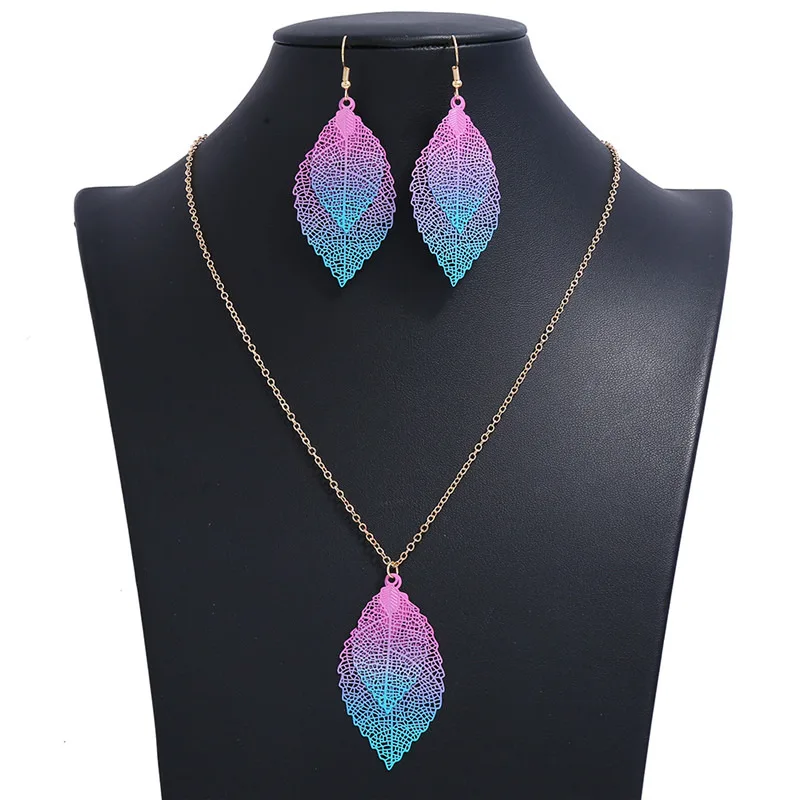 

LZHLQ 2020 Leaves Necklace Colar Vintage Bohemian Ethnic Choker Maxi Statement Necklace Women Jewelry Sets
