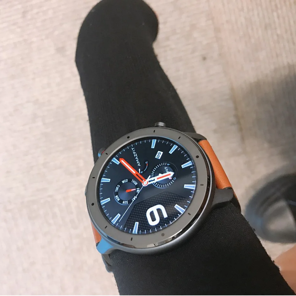 【ES запас 】 47 мм Huami AMAZFIT GTR Смарт-часы, глобальная версия, gps 5ATM Водонепроницаемый Smartwatch активно-матричные осид, Экран 24 дней Срок службы батареи