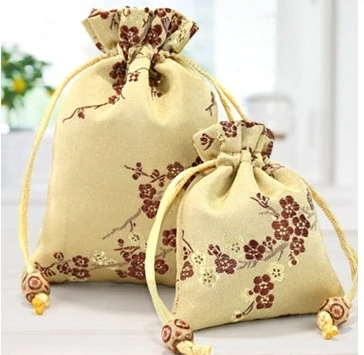 Последний счастливый Вишневый мешочек Китайский шелковый мешок парча шнурок Подарочный мешочек для украшений мешочек Маленькая рождественская ткань сумки 50 шт - Цвет: Светло-желтый
