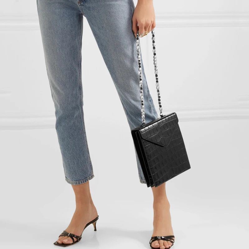 

2019 New Autumn Shoulder Bag Chains Bag Fashion Girls Casual Handbag Simple Leisure Personality Small Square Women Bag Flap bag