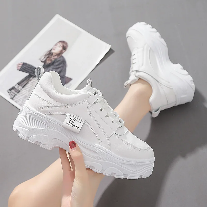Zapatillas deportivas coreanas para mujer, zapatos informales con suela gruesa aumentada para correr