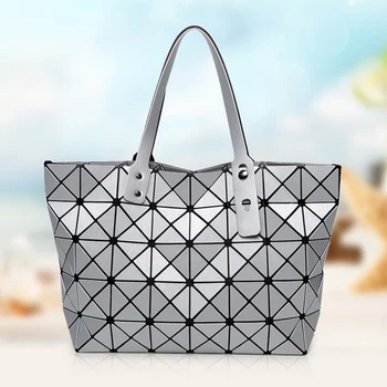 

2020 Shoulder Bags 7*8 Grid Japan Style Foldable Female Bag Square Triangle Pattern Adjustable Shoulder Strap Women's Handbags