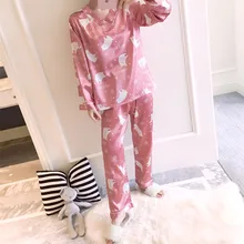 Пижама с милым рисунком из мультфильма, комплект шелковой женской одежды для сна, весна-осень, новые женские пижамные комплекты с v-образным вырезом, домашняя пижама для молодых девушек