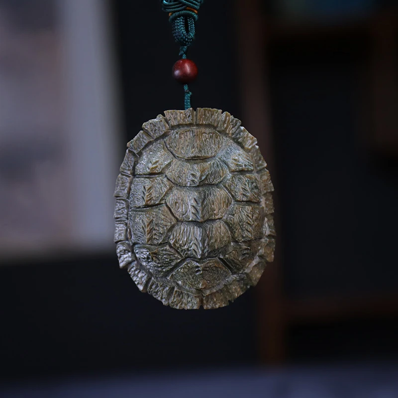 

Guaiacum Wood 6CM Turtle Shell Sculpture Pterocarpus Tinctorius Wood Statue Carving Lucky Tortoise Pendant Home Decor