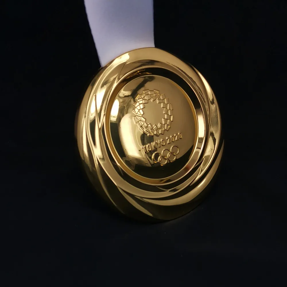 Gold Replica of the 2020 Tokyo Games, souvenir of the 32nd Games champion medal, 1:1 zinc alloy Replica Adult Toys Accessories russian replica badge cccp russia ussr badge metal souvenir collection hero medal gold star medal honor pin 789