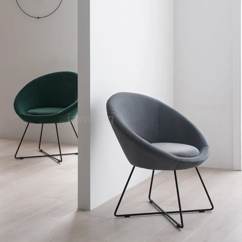 

New Nordic Iron Fabric single Sofa chair Customized Living Room sofas Bedroom Balcony Small Sofa Apartment Couch Furniture