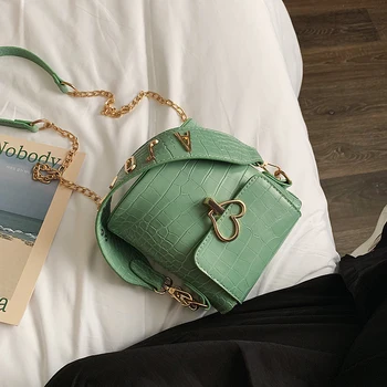 

On the new bag female transparent shoulder aslant cross portable chain summer season candy beach son stripe beach bag