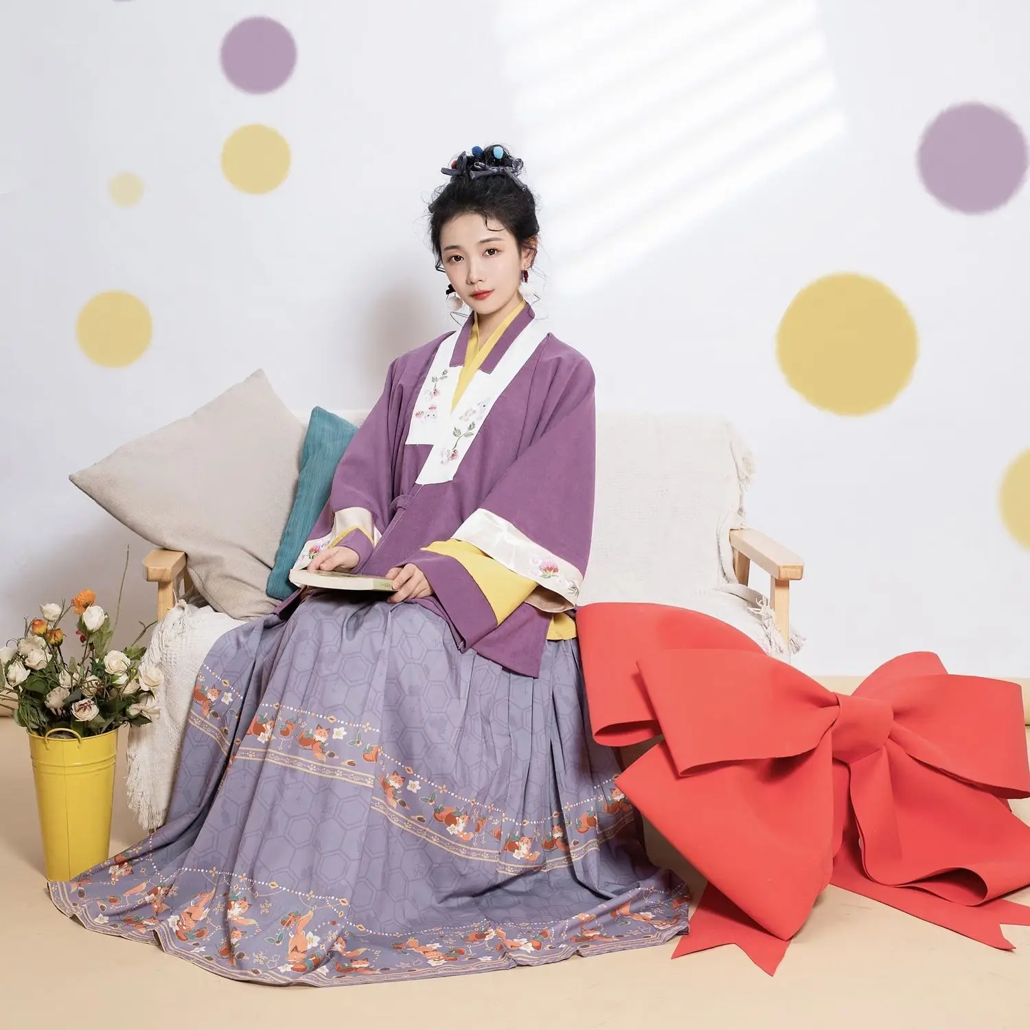 

Embroidered Winter Dress Waist Length Hanfu Female