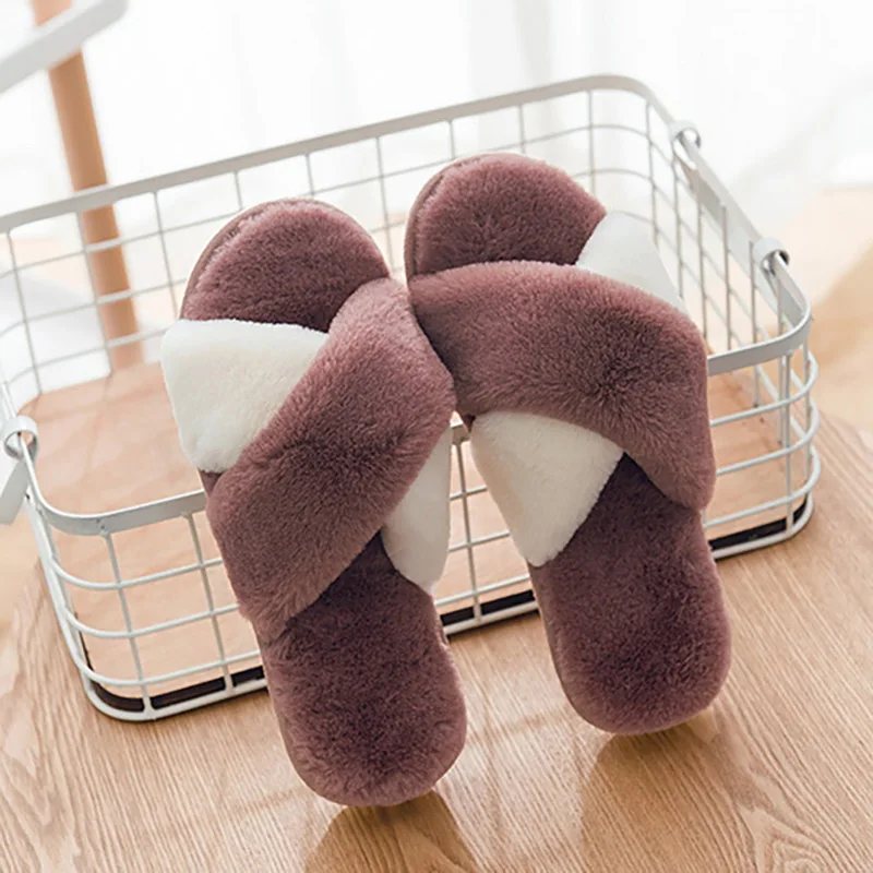 

Winter Women Home Slippers with Faux Fur Fashion Warm Shoes Woman Slip on Flats Female Slides Plus Size 40 zapatos de mujer