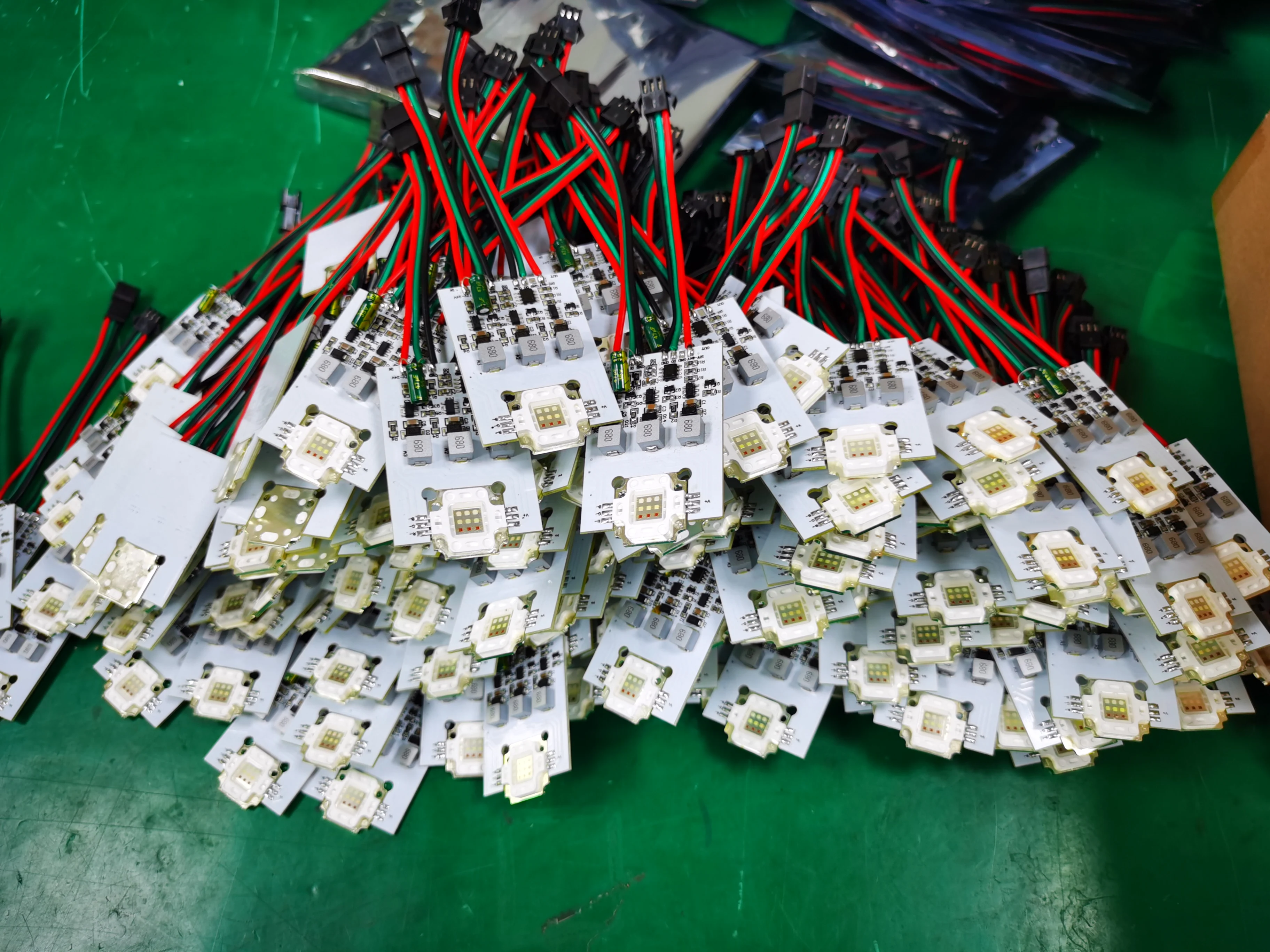 WS2811 high power 3W/9W led full color pixel module , RGB addressable full color pixel floodlight DC12-24V