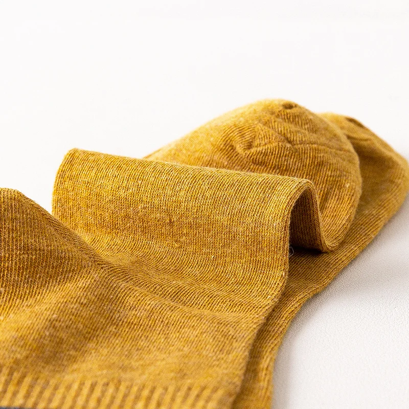 CARTELO Pure Color Stripe Design Women's Socks New Classic Casual Sport Middle Tube Socks Soft Breathable Cotton for 4 Season
