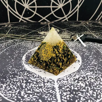 

Orgonite Chamuel Anahata Chakra Natural Crystal Eliminates Negative Energy Transparent Resin Pyramid Jewelry C0154
