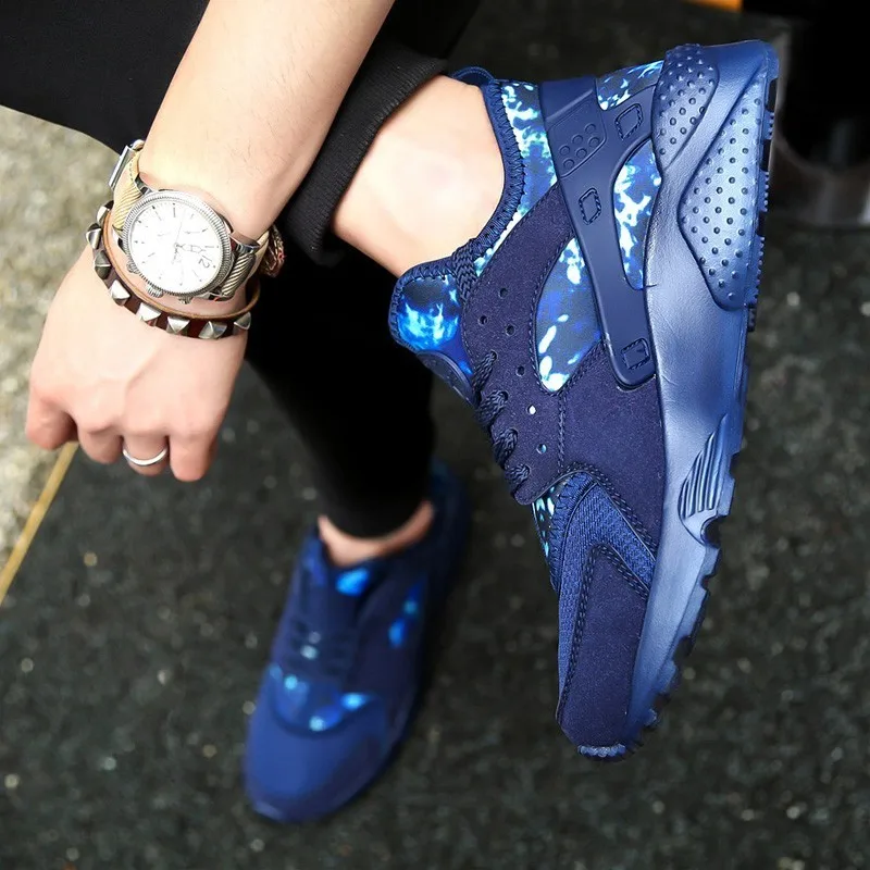 Мужские кроссовки из сетчатого материала камуфляжной расцветки; спортивная обувь для бега и тренировок; женские кроссовки на шнуровке; модная обувь для влюбленных