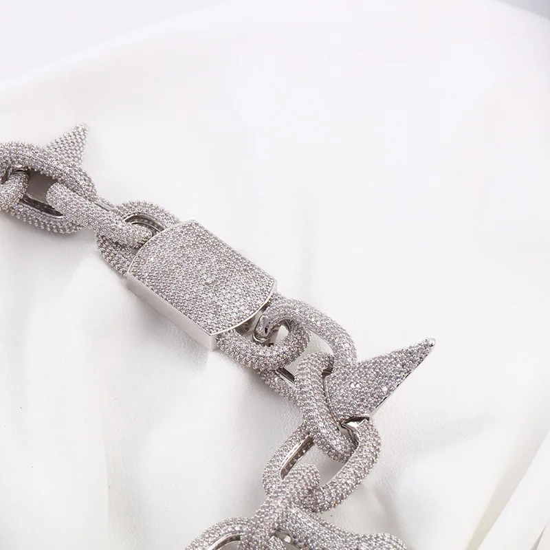 AZ Hip Hop Super Big Head Iced Out Pendant Necklace With Bling 45CM Bone ZIRCON Paved Choker Chains For Men Rapper Free Shipping 5