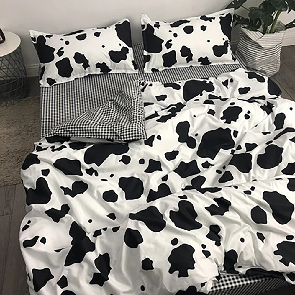 Home Textile Black White Cow Double Bed Bedding Four Pieces Comefortable Bedspreads Quilt Cover Pillowcase Oceania | Дом и сад
