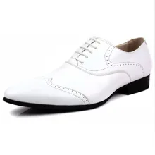 New Luxury Mens Designer Dress Shoes Genuine Leather Pointed Toe Brogue Black White Brown Business Oxford Shoe New Luxury Mens Designer Dress Shoes Genuine Leather Pointed Toe Brogue Black White Brown Business Oxford Shoe