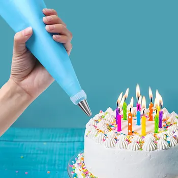 

16 PCS/Set Cake Decorating Tips Set Icing Cream Pastry Bag Reusable 14 pcs Stainless Steel Nozzle Set Cake Decorating Tools