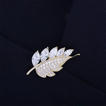 

New Arrival Mini Crystal Cubic Zirconia Leaves Brooches For Women Lapel Pins Bags Bijoux Accessories Luxury Jewelry Mujer broche