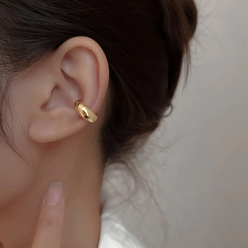 GRACE JUN Vintage Gold Color Minimalist C Shape Clip on Hoop Earrings Non Pierced Cute Earring for Women Party Charm Jewelry New