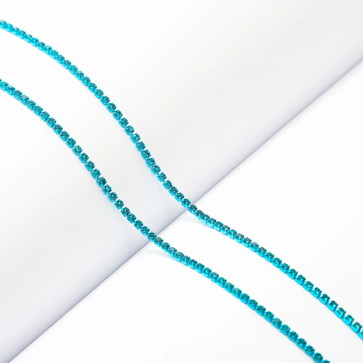 Colorful Rhinestone Chain for DIY Sewing and Clothing Accessories