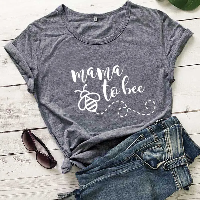 Mama To Bee Pregnancy Announcement T-Shirt