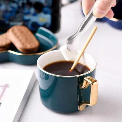 Европейский творческий керамический кофе чашка роскошное блюдо для закусок нордическая чайная чашка из фарфора чашка домашний послеобеденный чайный набор для влюбленных дизайнерский подарок