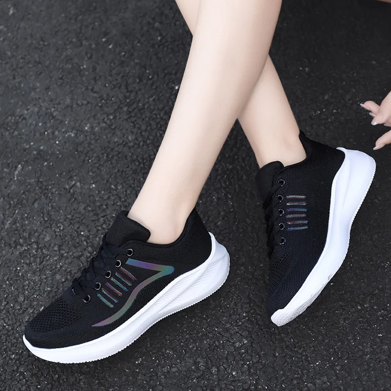 Women Casual Shoes Fashion Breathable Walking Mesh Flat Shoes Sneakers Women 2021 Gym Vulcanized Shoes White Female Footwear